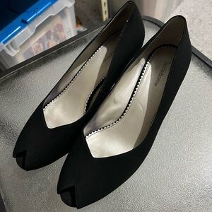 Liz Claiborne black peep toe wedges size 10